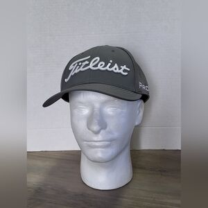 Titleist Golf FJ FootJoy Pro V1 Patch Embroidered Stretch Fit Hat Cap Gray